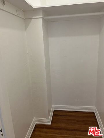 1045 S Crescent Heights Boulevard, Los Angeles, CA 90035