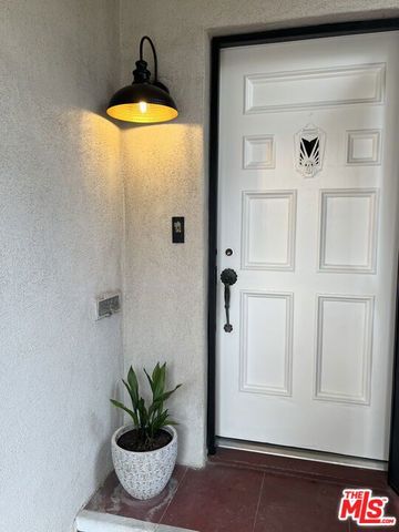 1045 S Crescent Heights Boulevard, Los Angeles, CA 90035