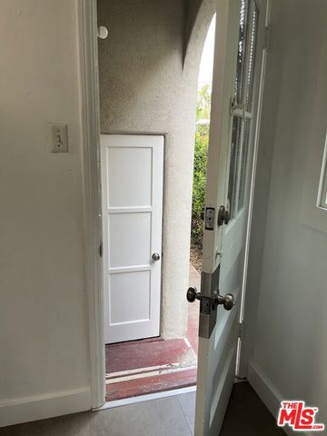 1045 S Crescent Heights Boulevard, Los Angeles, CA 90035