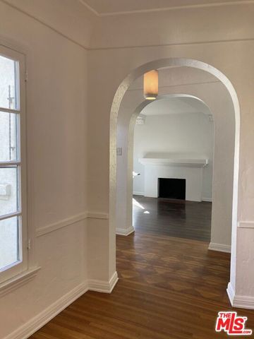 1045 S Crescent Heights Boulevard, Los Angeles, CA 90035