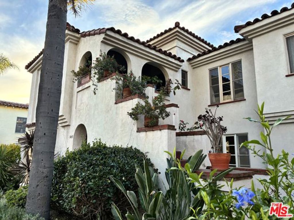 1045 S Crescent Heights Boulevard, Los Angeles, CA 90035