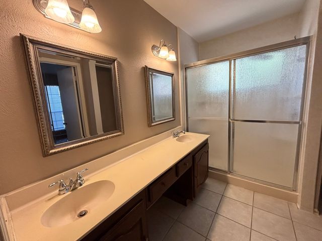 4121 Driscoll Drive, The Colony, TX 75056