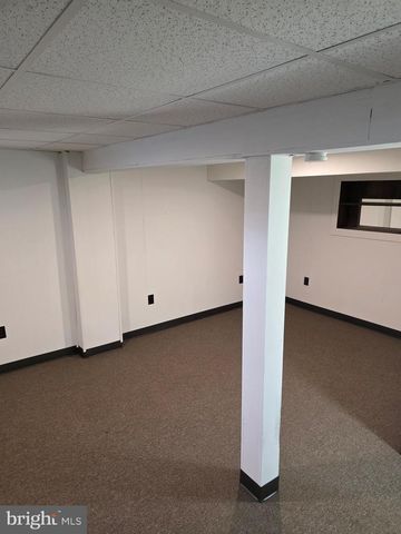 1008 FAIRVIEW AVE, Wilmington, DE 19809