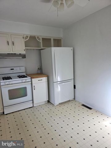 1008 FAIRVIEW AVE, Wilmington, DE 19809