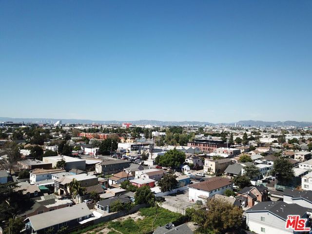 715 E 41st Place, Los Angeles, CA 90011