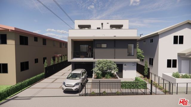 715 E 41st Place, Los Angeles, CA 90011