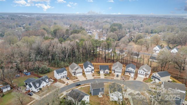 1124 Thayer Glen Court, Charlotte, NC 28213
