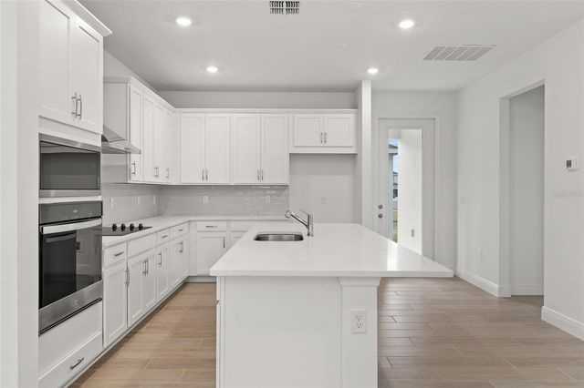 5101 WAYPOINTE BOULEVARD, Apopka, FL 32712