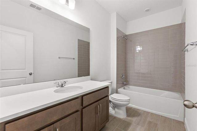 5101 WAYPOINTE BOULEVARD, Apopka, FL 32712