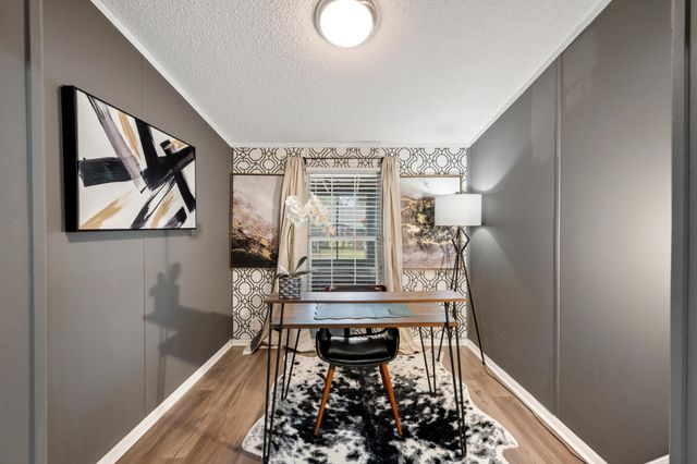 2422 Crescent Wood Road, Navarre, FL 32566