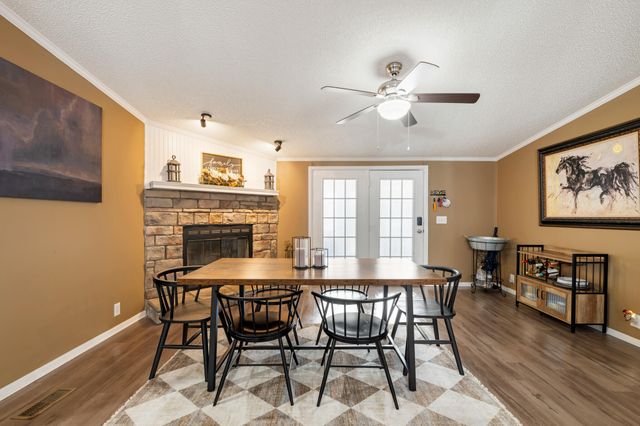 2422 Crescent Wood Road, Navarre, FL 32566