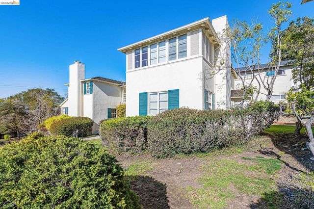 1739 Spruce Street, Berkeley, CA 94709