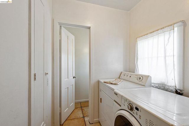 1739 Spruce Street, Berkeley, CA 94709