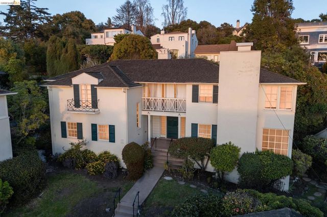 1739 Spruce Street, Berkeley, CA 94709