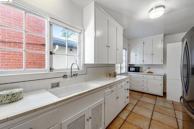 1739 Spruce Street, Berkeley, CA 94709