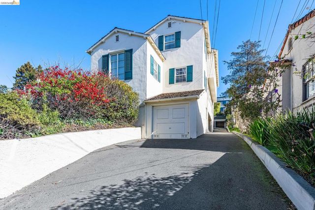 1739 Spruce Street, Berkeley, CA 94709