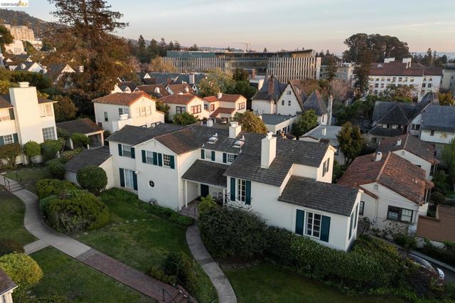 1739 Spruce Street, Berkeley, CA 94709