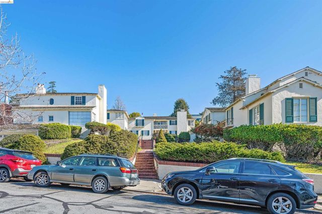 1739 Spruce Street, Berkeley, CA 94709