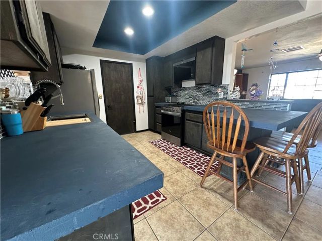 6637 Via Allegra, 29 Palms, CA 92277