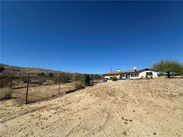 6637 Via Allegra, 29 Palms, CA 92277