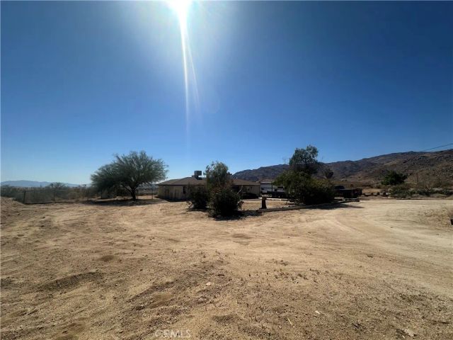 6637 Via Allegra, 29 Palms, CA 92277