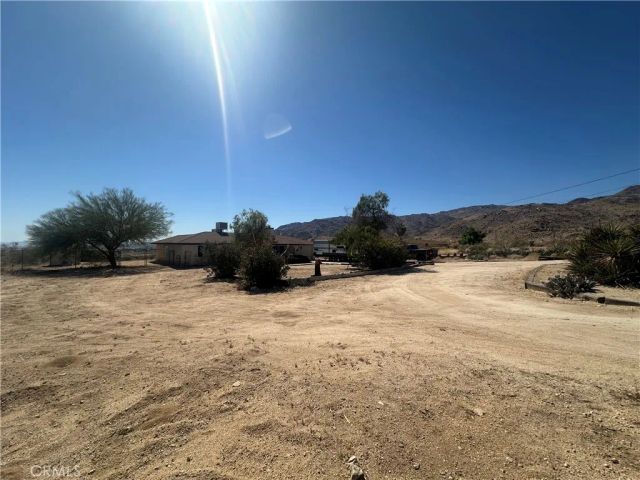 6637 Via Allegra, 29 Palms, CA 92277