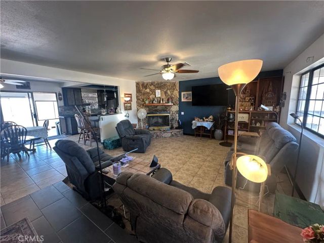 6637 Via Allegra, 29 Palms, CA 92277