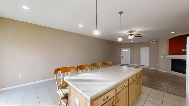 1709 Timber Wolf Lane C, Mahomet, IL 61853