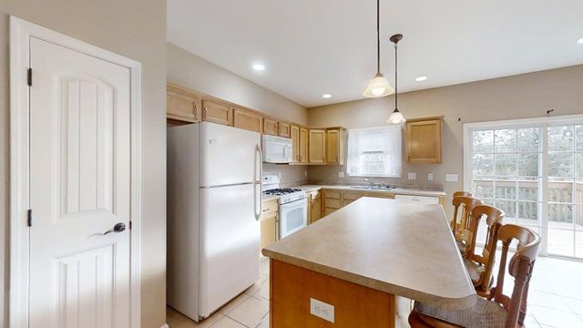 1709 Timber Wolf Lane C, Mahomet, IL 61853