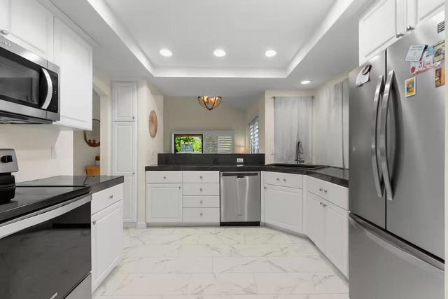 48825 Mescal Lane, Palm Desert, CA 92260