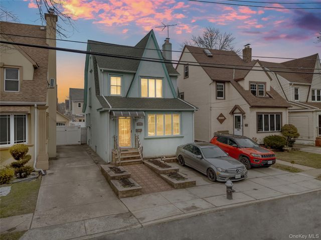 241-19 86th Road, Bellerose, NY 11426