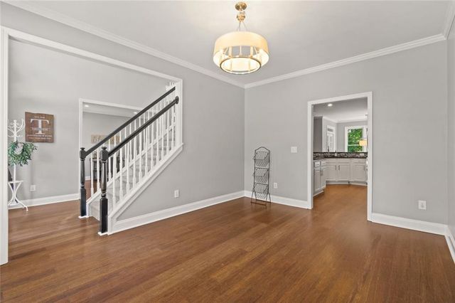 824 Hillcrest Lane, Woodstock, GA 30189