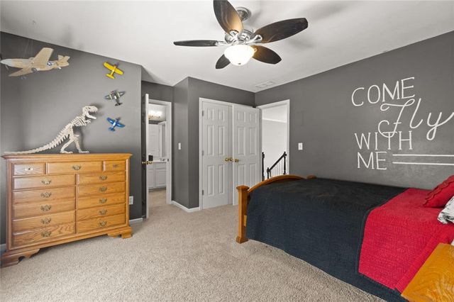 824 Hillcrest Lane, Woodstock, GA 30189