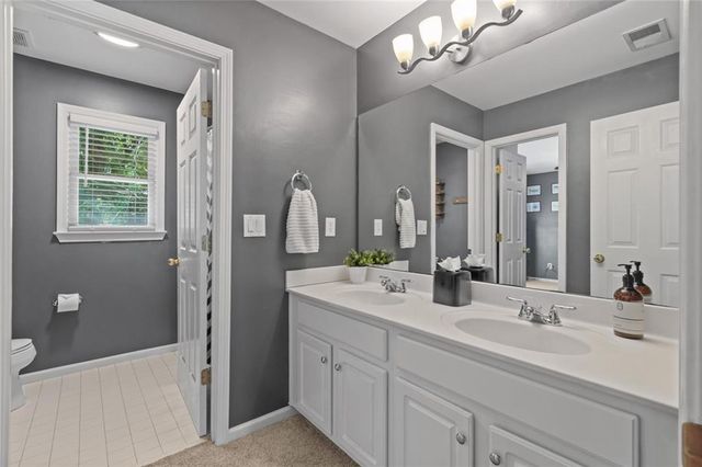 824 Hillcrest Lane, Woodstock, GA 30189