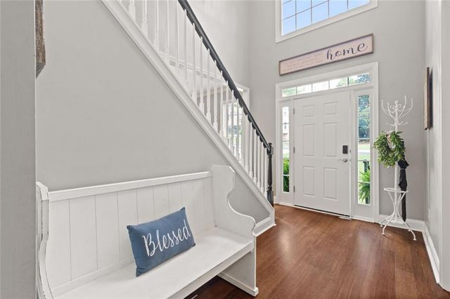 824 Hillcrest Lane, Woodstock, GA 30189