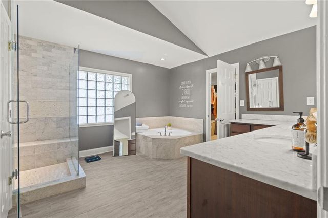 824 Hillcrest Lane, Woodstock, GA 30189