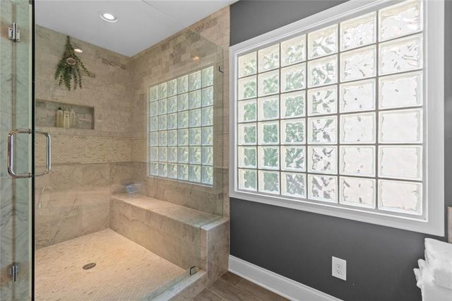 824 Hillcrest Lane, Woodstock, GA 30189