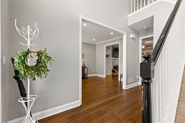 824 Hillcrest Lane, Woodstock, GA 30189