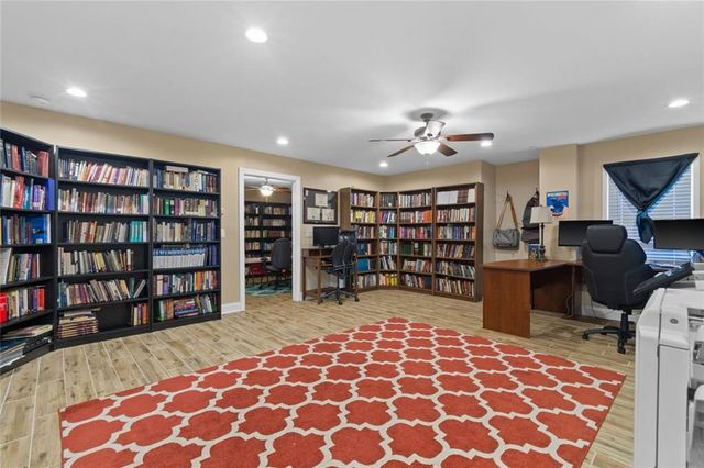 824 Hillcrest Lane, Woodstock, GA 30189