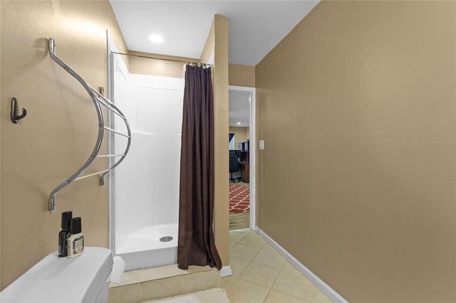 824 Hillcrest Lane, Woodstock, GA 30189