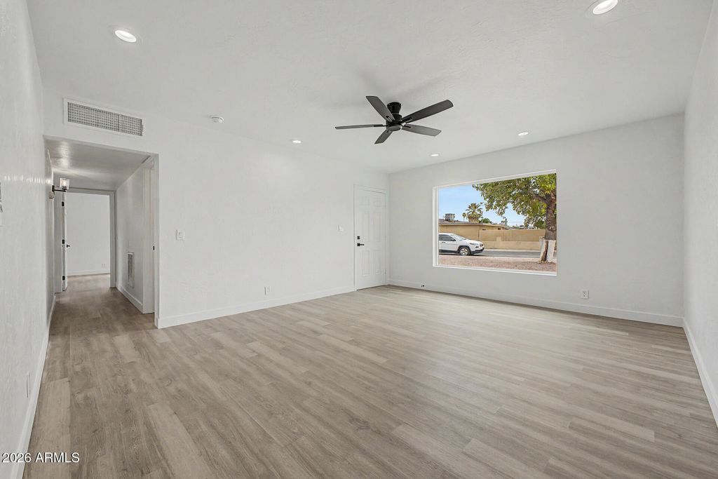 640 S PASADENA --, Mesa, AZ 85210 — photo 3