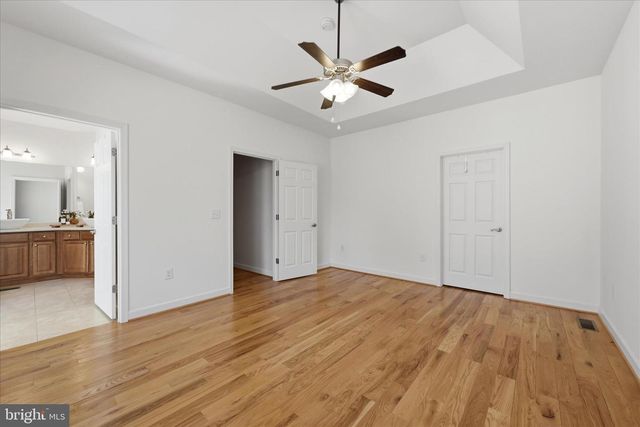 103 BLEEDING HEART DR, White Post, VA 22663