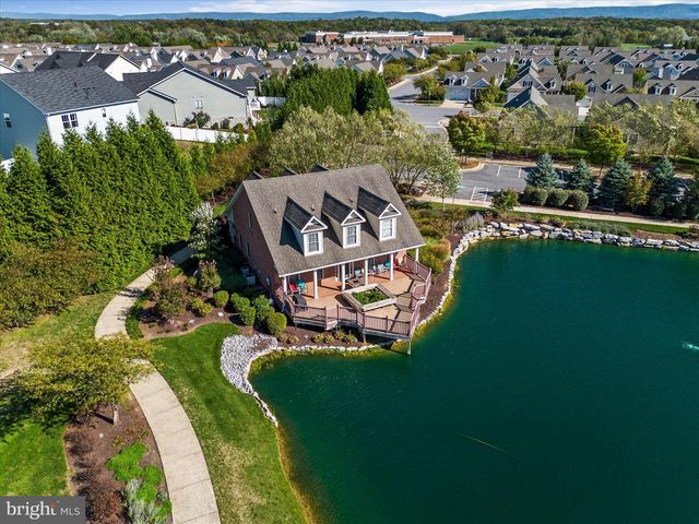 103 BLEEDING HEART DR, White Post, VA 22663