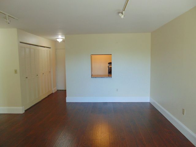 77 Adams St 407, Quincy, MA 02169