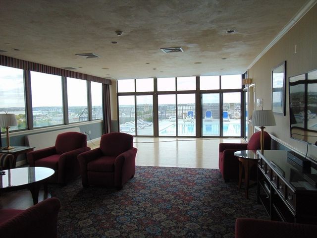 77 Adams St 407, Quincy, MA 02169