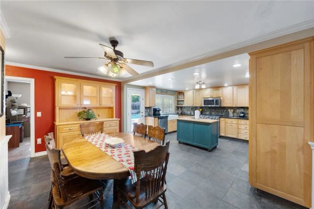 17465 Santa Rosa Mine, Perris, CA 92570