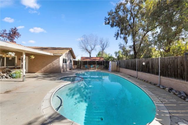 17465 Santa Rosa Mine, Perris, CA 92570