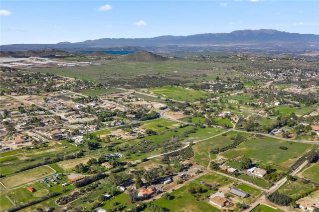 17465 Santa Rosa Mine, Perris, CA 92570