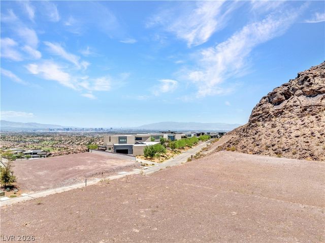26 Rockstream Drive, Henderson, NV 89012