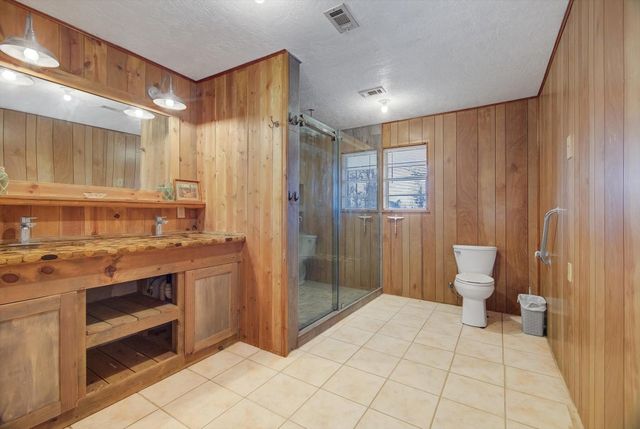 577 County Road 2251, Cleveland, TX 77327